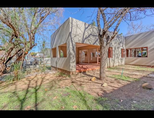 1 BEDROOM APARTMENT FOR SALE IN ELTONHILL